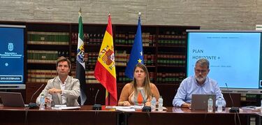 La Junta acuerda con sindicatos el plan Horizonte  para mejorar condiciones de docentes