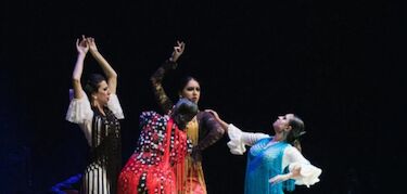 Ocho bailaoras emergentes extremeas se suben al Tablao ntimo Flamenco de Badajoz