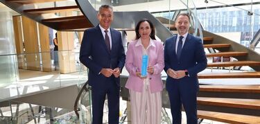 CaixaBank galardona a Carmen Labrador de Grupo Gedauto con el Premio Empresaria