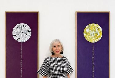 Esther García expone en el Palacio de la Isla de Cáceres la muestra 'My blues velvet'
