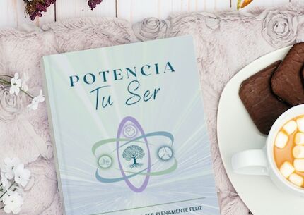 Laura Gallego Chaves de Fikavocados publica su nuevo libro Potencia Tu Ser